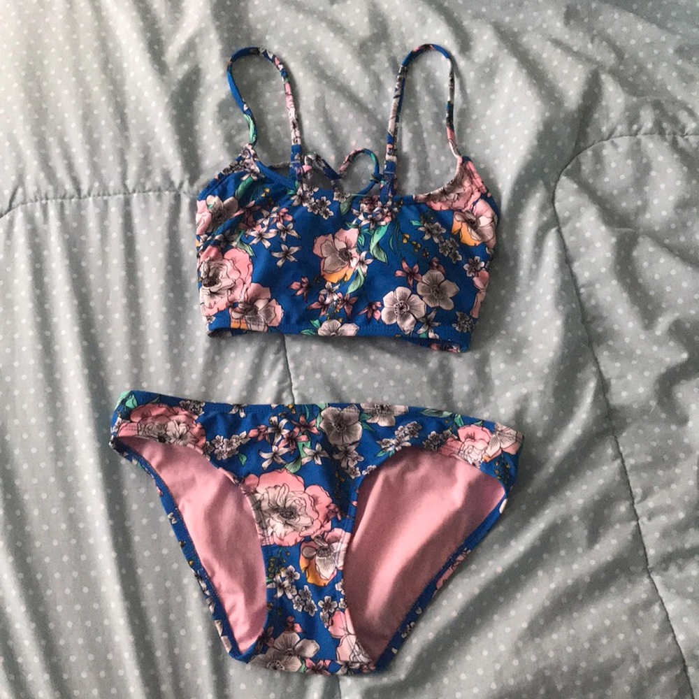 Xhilaration Floral Bathing Suit COMPLETE
